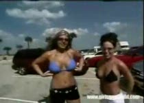 Laat je heerlijke geile tieten eens zien