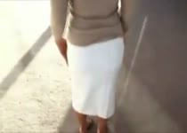 Zakenvrouw op kantoor genomen