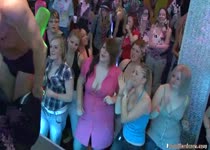 Geile meiden die strippers pijpen